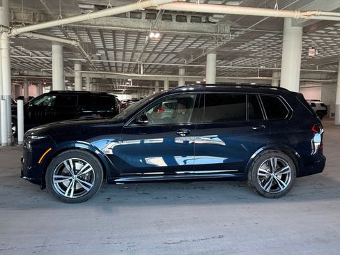 Used 2024 BMW X7 M60i AWD/4WD image 7