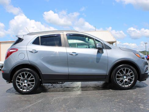 Used 2019 Buick Encore Sport Touring FWD image 3