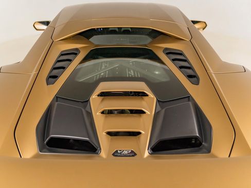 Used 2023 Lamborghini Huracan Tecnica image 44