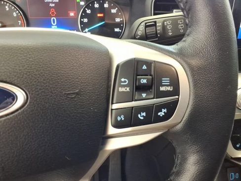 Used 2021 Ford Explorer XLT w/ Equipment Group 202A RWD image 16