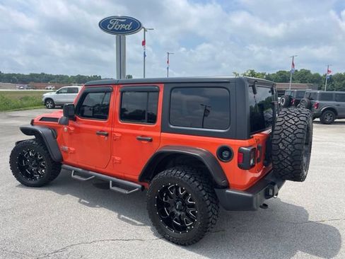 Used 2018 Jeep Wrangler Unlimited Sport S AWD/4WD image 11