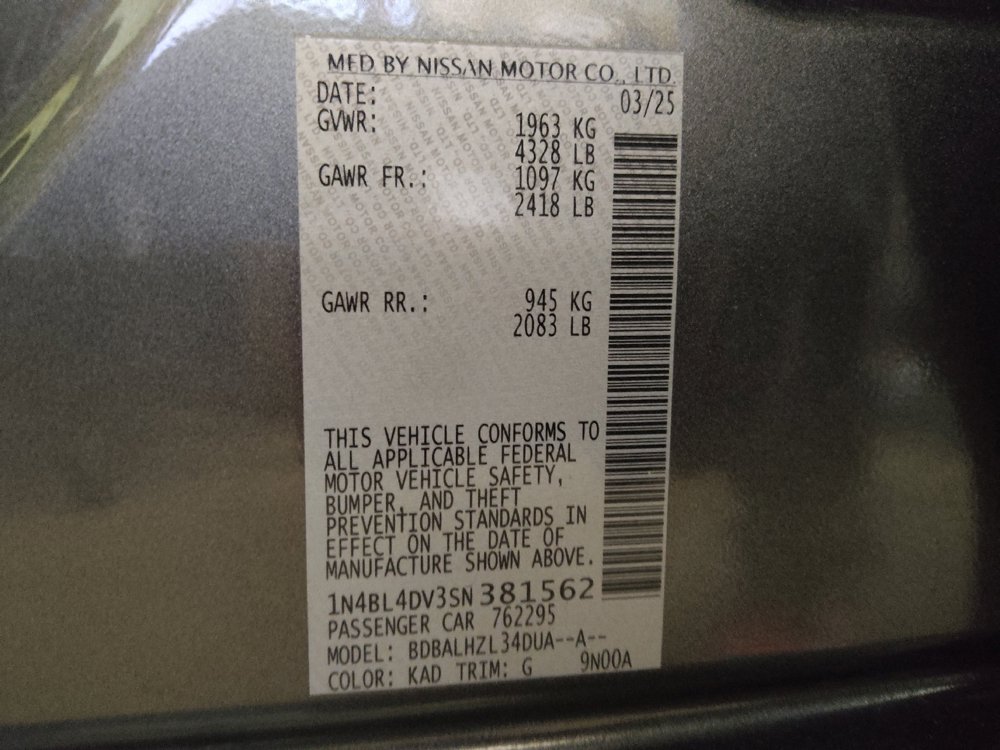 Used 2025 Nissan Altima 2.5 SV FWD image 33