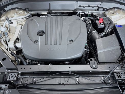 New 2026 Volvo XC60 B5 Plus w/ Protection Package Premier image 29