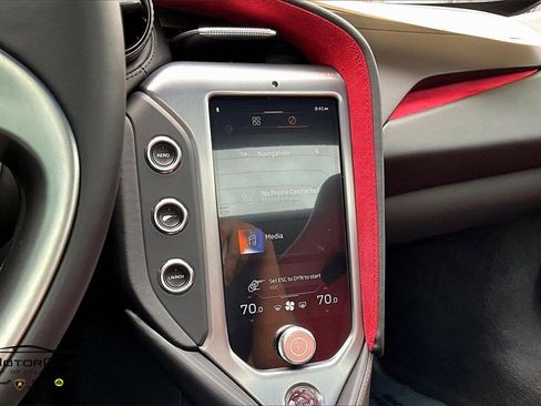 Used 2024 McLaren 750S Spider image 8