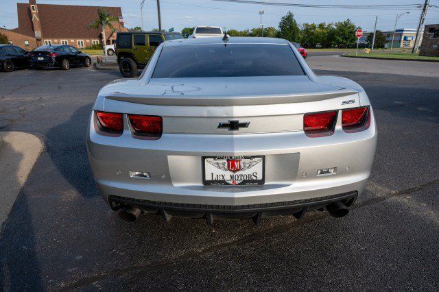 Used 2011 Chevrolet Camaro SS w/ RS Package RWD image 7