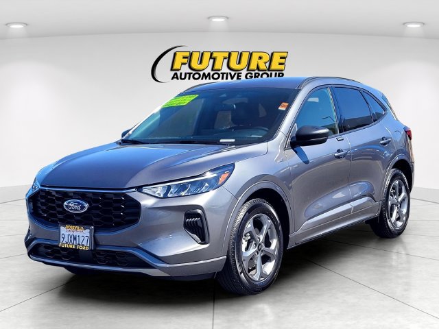 Certified 2023 Ford Escape ST-Line w/ Tech Pack #1 AWD/4WD image 8