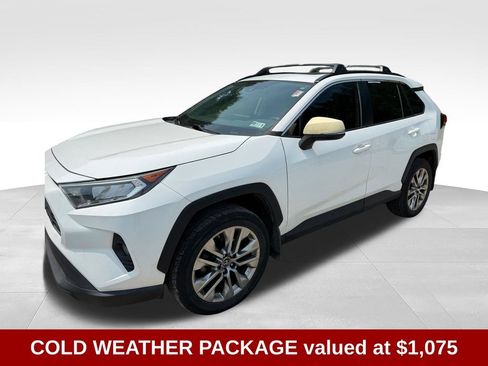 Used 2019 Toyota RAV4 XLE Premium w/ Cold Weather Package AWD/4WD image 3