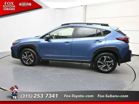 Used 2024 Subaru Crosstrek 2.0i Premium AWD/4WD image 17