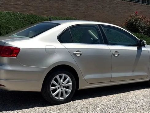 Used 2013 Volkswagen Jetta SE FWD image 7