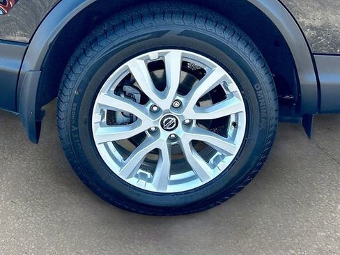 Certified 2022 Nissan Rogue Sport SV w/ Technology Package FWD image 29