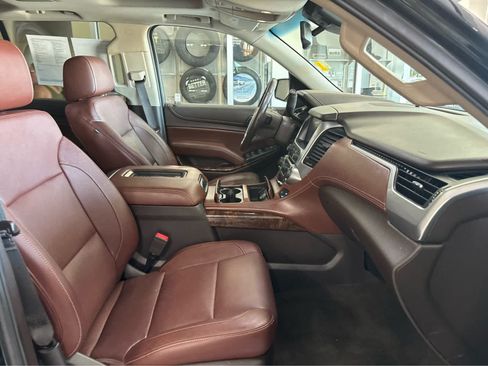 Used 2018 Chevrolet Tahoe Premier AWD/4WD image 40