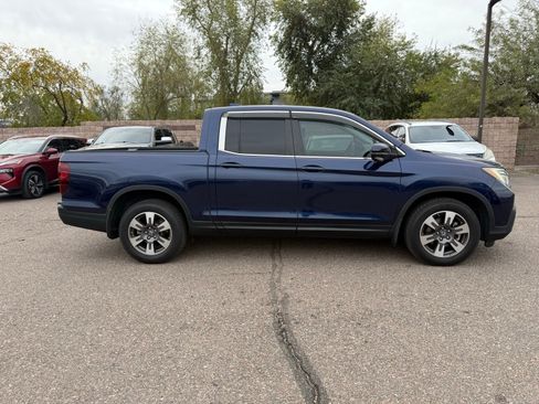 Used 2017 Honda Ridgeline RTL-T image 4