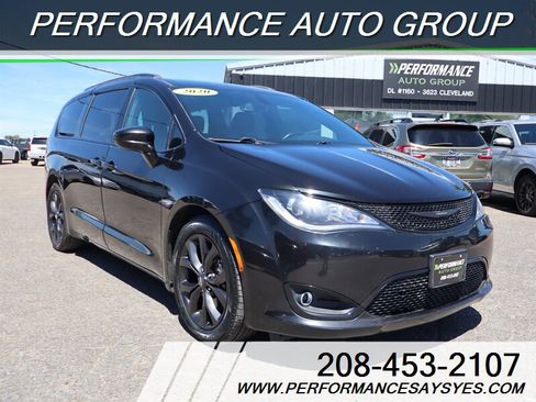 Used 2020 Chrysler Pacifica Touring-L Plus FWD image 20