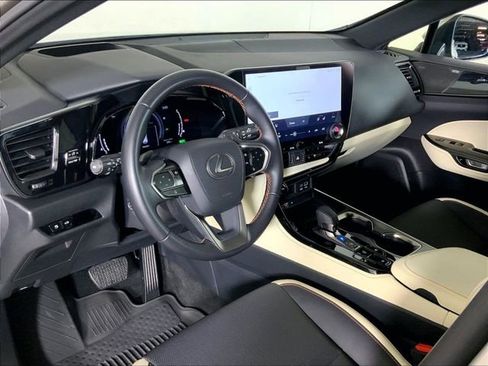 Used 2024 Lexus NX 350h AWD w/ Premium Package image 4