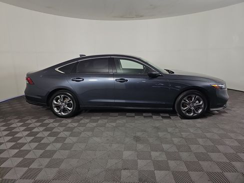 Used 2024 Honda Accord EX image 3
