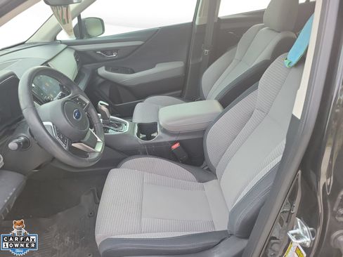 Used 2025 Subaru Outback Premium AWD/4WD image 14
