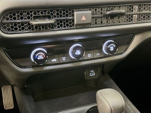 Used 2025 Honda HR-V LX image 23