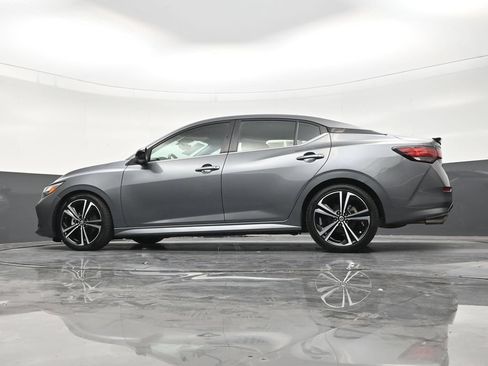 Used 2022 Nissan Sentra SR w/ Electronics Package FWD image 22