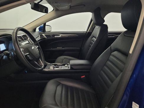 Used 2018 Ford Fusion SE w/ Fusion SE Technology Package FWD image 17