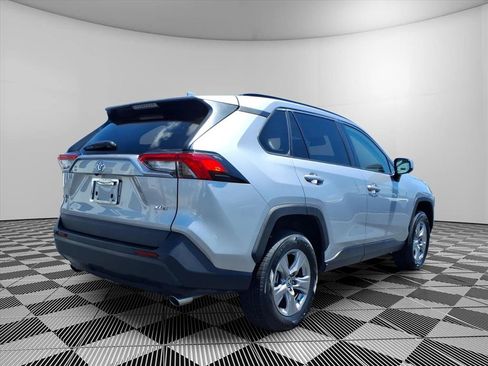 Used 2024 Toyota RAV4 XLE FWD image 28