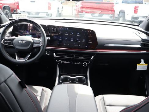New 2026 Chevrolet Traverse Z71 w/ Enhanced Driving Package AWD/4WD image 23