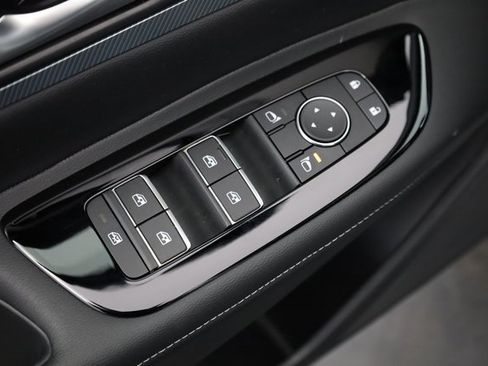 Certified 2025 Nissan Murano SL image 12