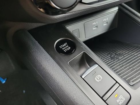 New 2026 Nissan Kicks SV FWD image 28