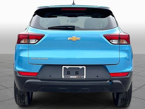 Used 2025 Chevrolet TrailBlazer LS w/ LS Confidence Package image 4