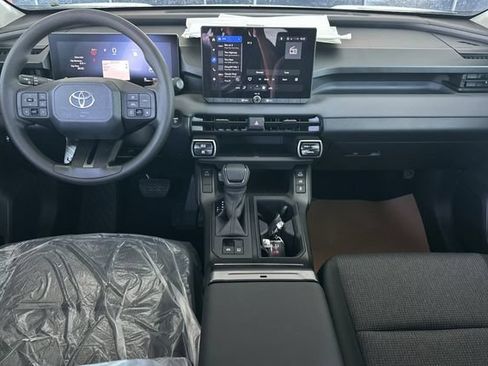 Used 2026 Toyota RAV4 LE AWD/4WD image 10