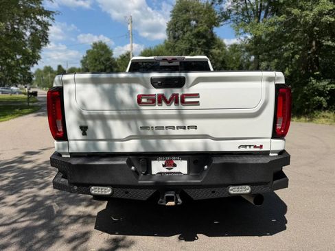 Used 2021 GMC Sierra 2500 AT4 w/ AT4 Premium Plus Package AWD/4WD image 11