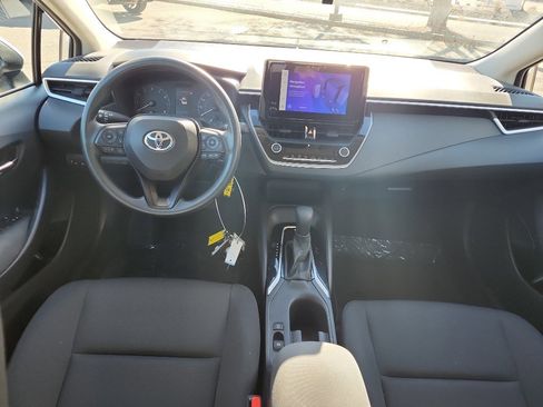 Used 2024 Toyota Corolla LE image 12