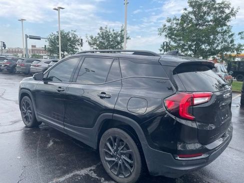 Used 2023 GMC Terrain SLT w/ Infotainment Package II AWD/4WD image 4