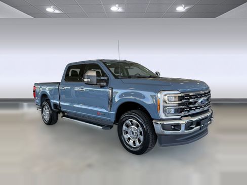 Certified 2023 Ford F350 Lariat w/ Chrome Package AWD/4WD image 7