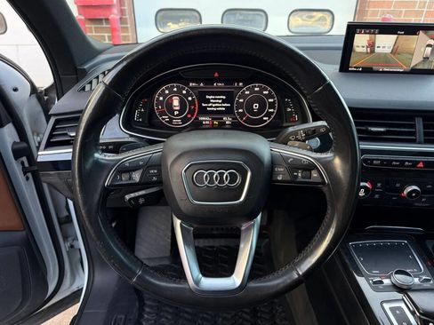 Used 2017 Audi Q7 3.0T Premium Plus w/ Premium Plus Package image 11