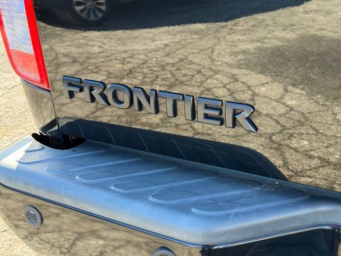 Used 2019 Nissan Frontier SV w/ Value Truck Package image 30