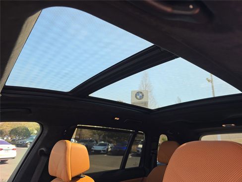 Certified 2023 BMW X7 xDrive40i w/ Executive Package image 26