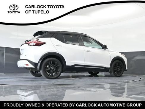 Used 2023 Nissan Kicks SR w/ SR Premium Package FWD image 48
