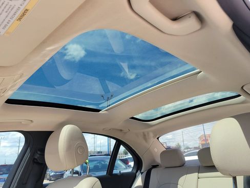 Used 2018 Mercedes-Benz C 300 Sedan w/ Multimedia Package image 29