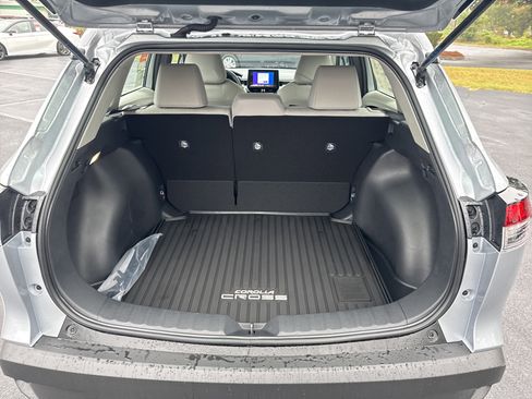 New 2026 Toyota Corolla Cross L FWD image 27