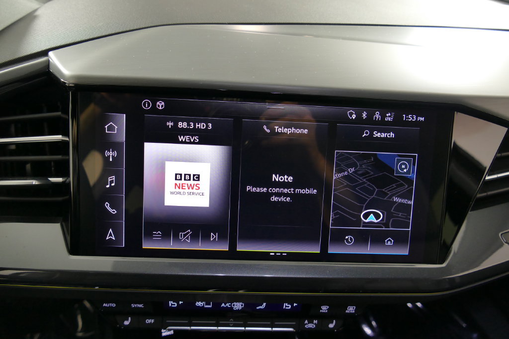Used 2023 Audi Q4 e-tron Premium Plus w/ Premium Plus AWD/4WD image 20