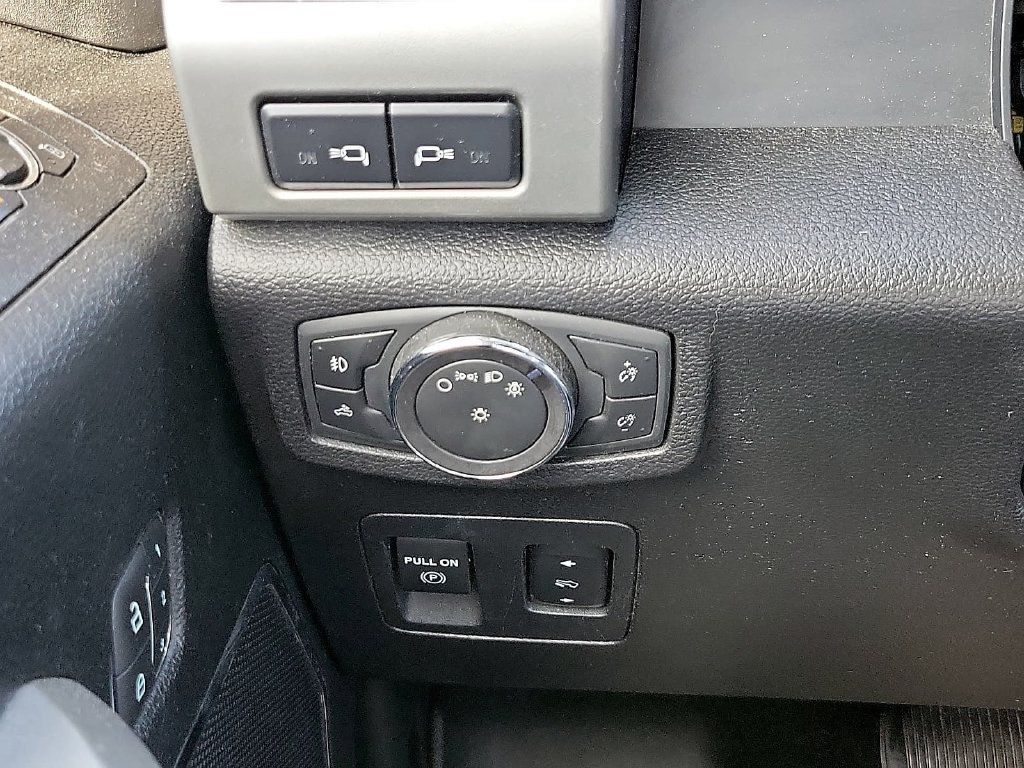 Used 2018 Ford F150 Lariat AWD/4WD image 17