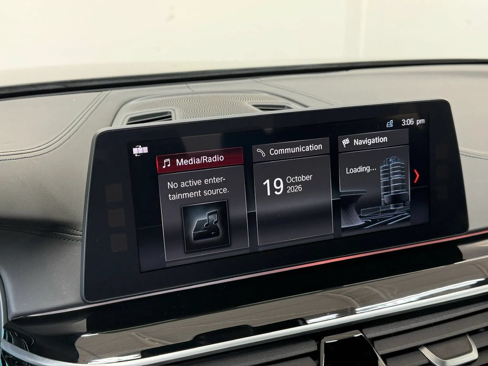 Used 2018 BMW M550i xDrive AWD/4WD image 27