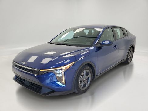 Used 2025 Kia K4 FWD image 3