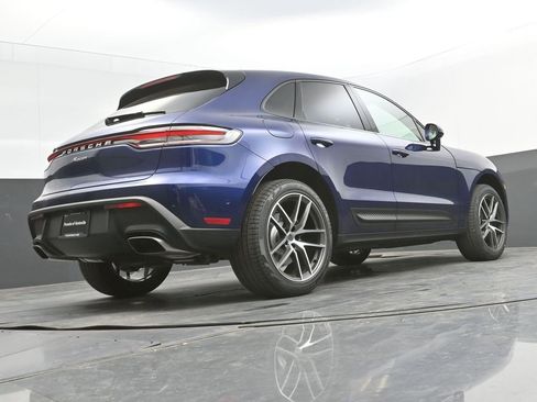 New 2026 Porsche Macan image 38