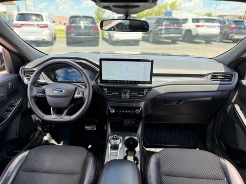 Used 2023 Ford Escape ST-Line Select w/ Tech Pack #2 AWD/4WD image 2