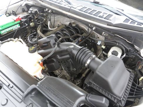 Used 2016 Ford F150 XL w/ Equipment Group 101A Mid AWD/4WD image 19