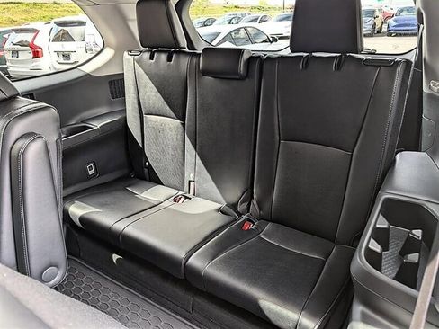 Used 2024 Toyota Grand Highlander AWD image 29