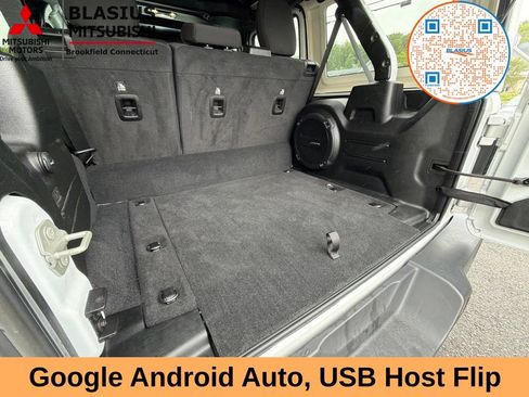 Used 2023 Jeep Wrangler Unlimited w/ Sun & Screen Package AWD/4WD image 18