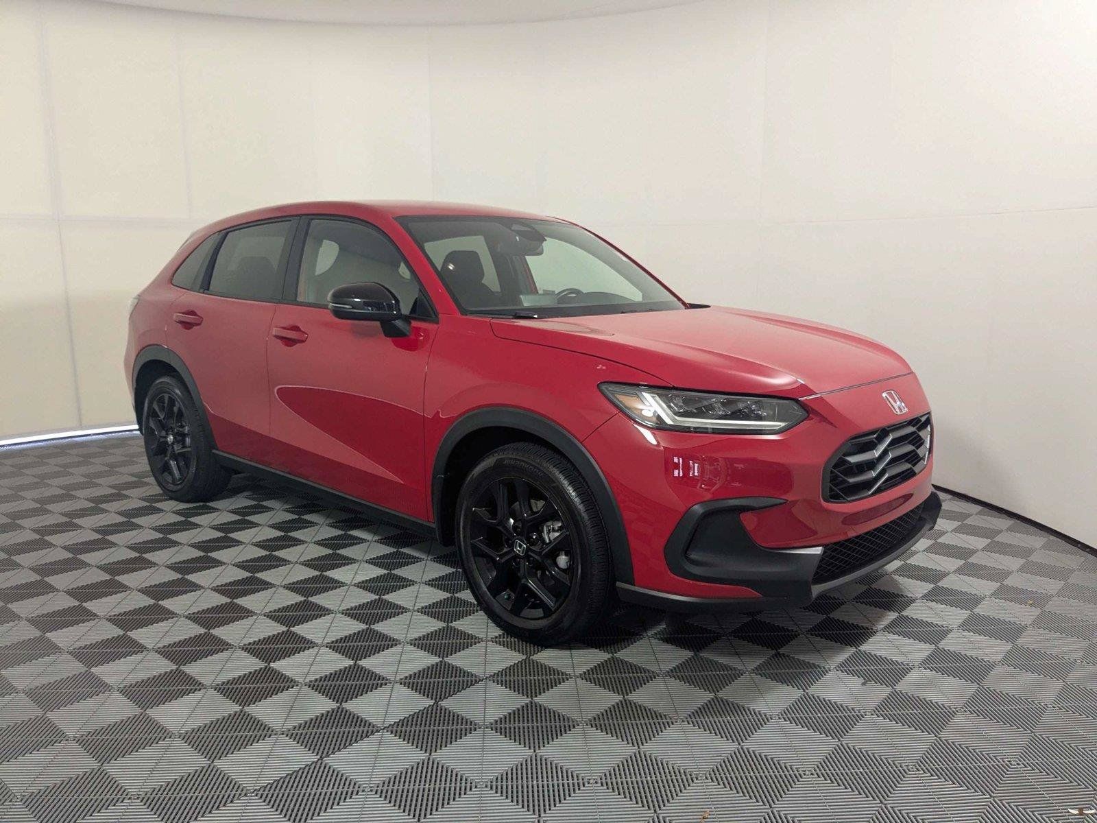 Used 2023 Honda HR-V Sport image 4