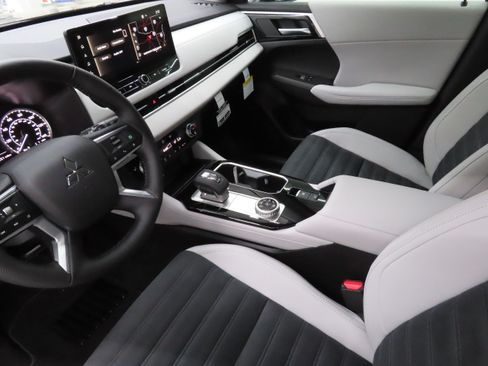 New 2026 Mitsubishi Outlander SE AWD/4WD image 20